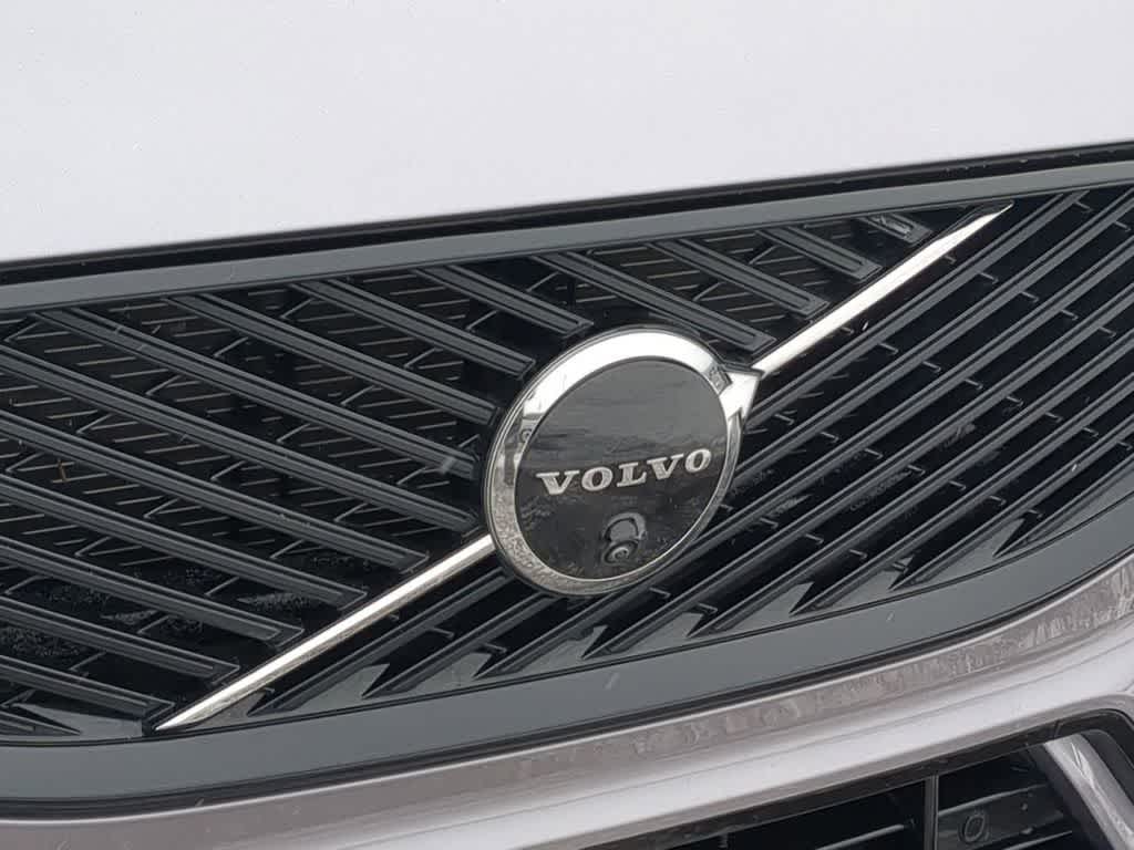 Thumbnail: 2026 Volvo XC60 - 11