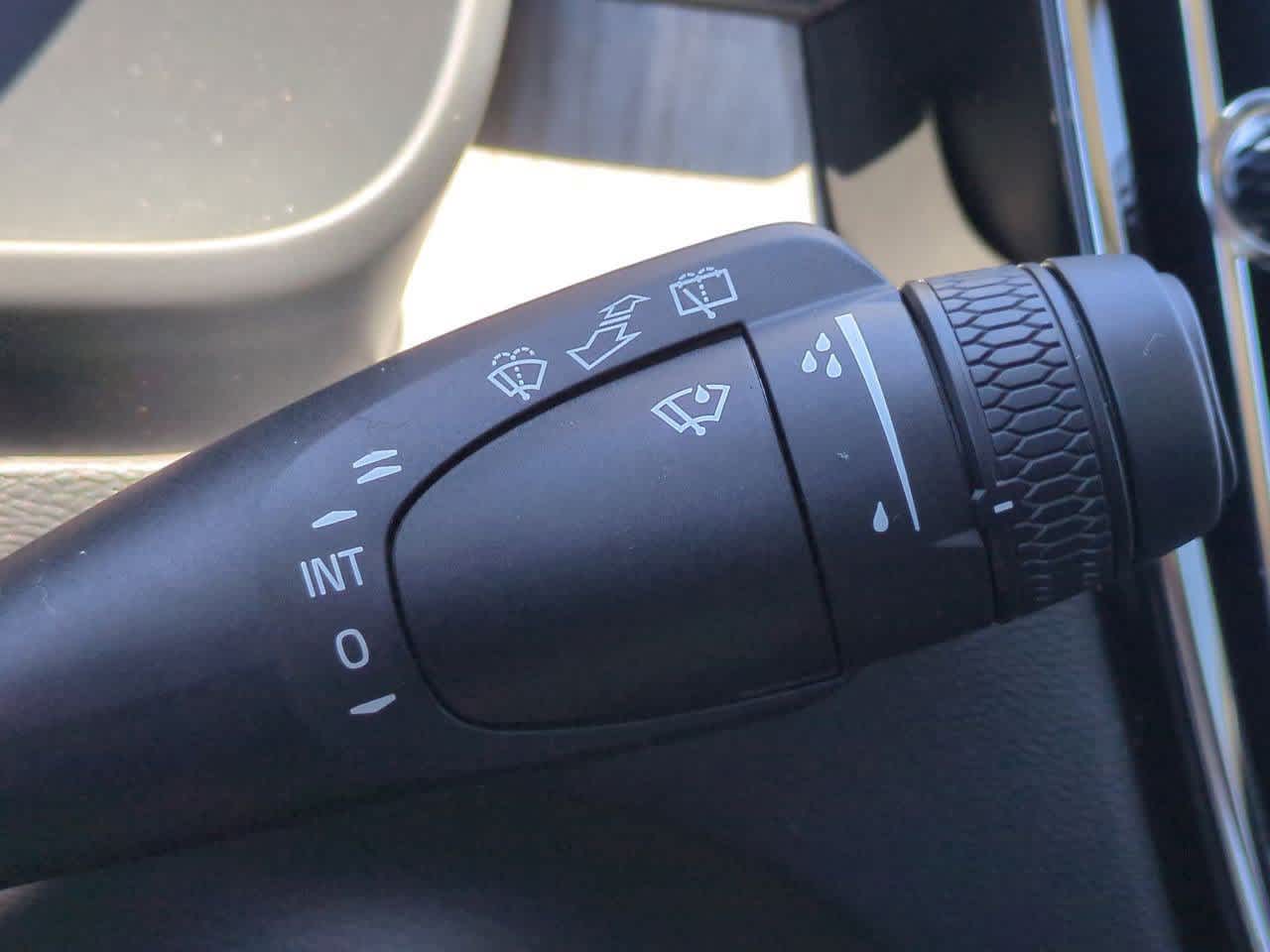 Thumbnail: 2026 Volvo XC40 - 26