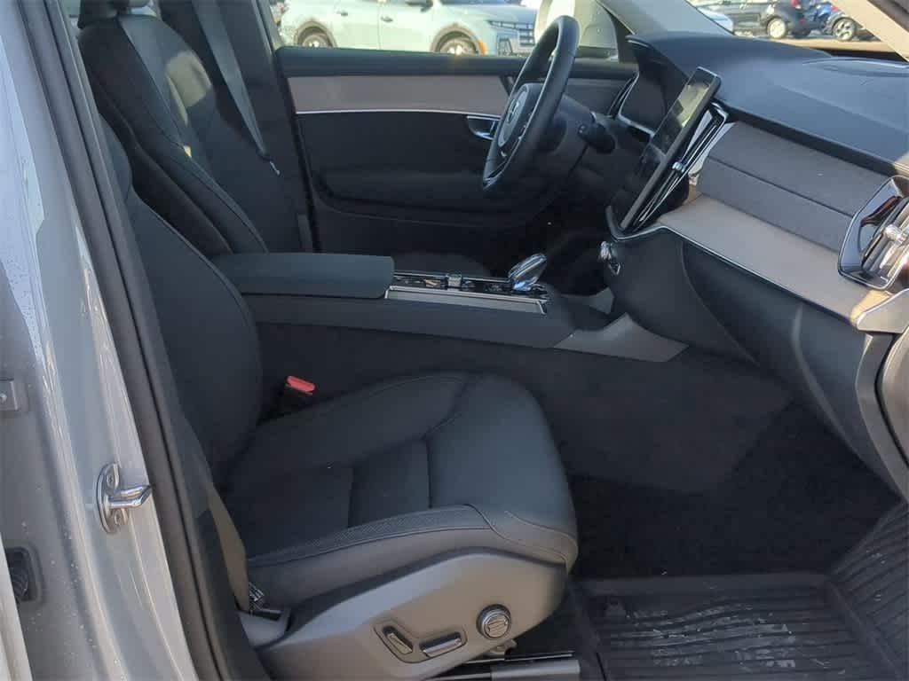 Thumbnail: 2026 Volvo XC90 - 22