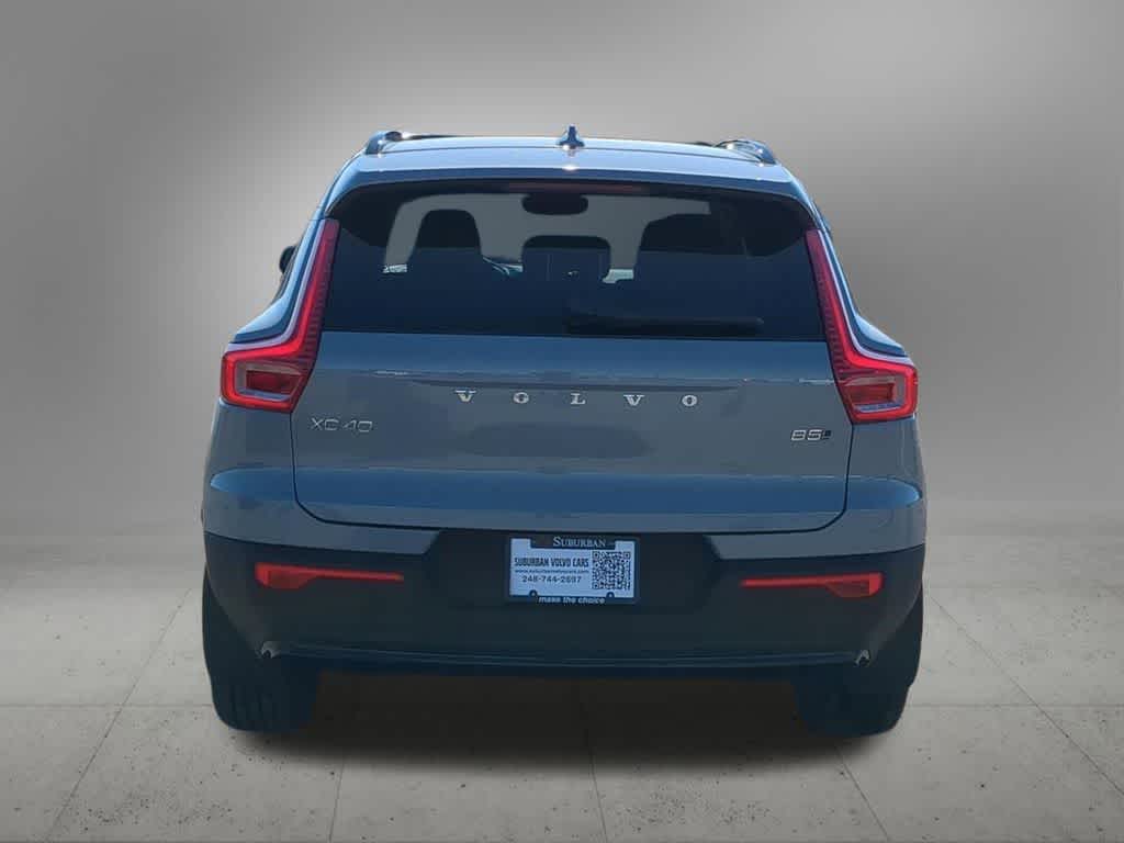 Thumbnail: 2026 Volvo XC40 - 5