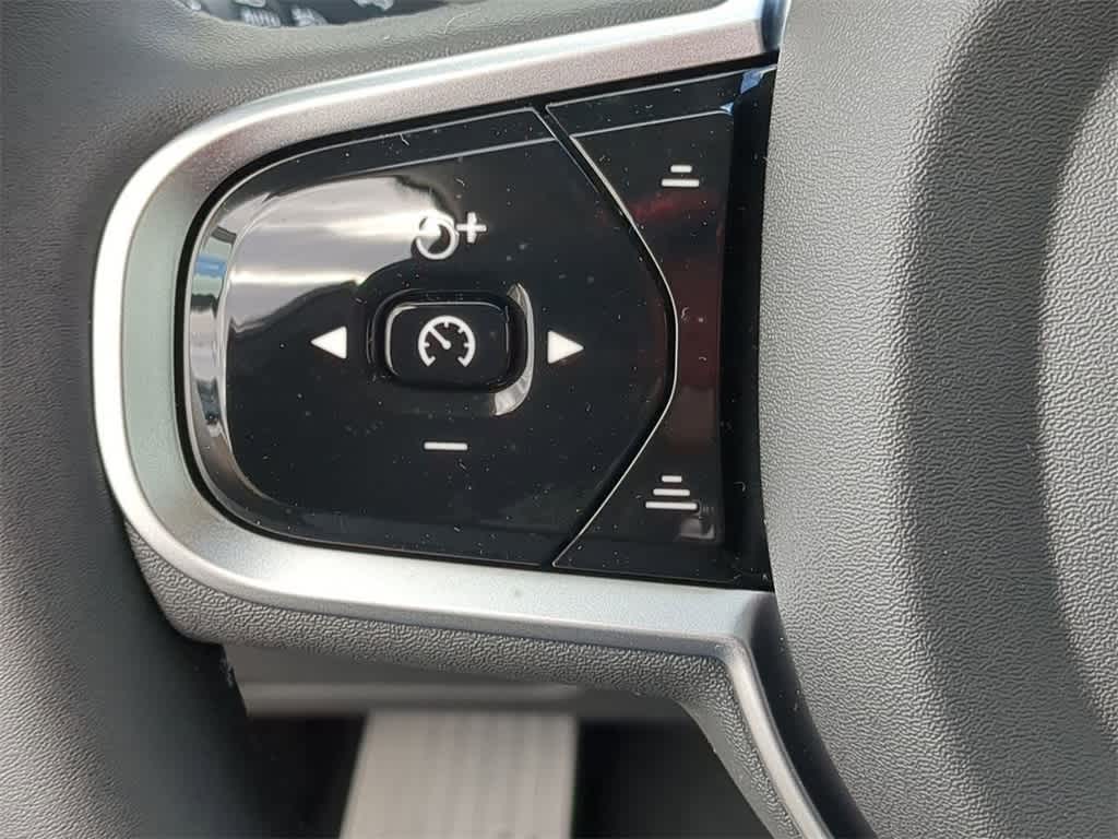 Thumbnail: 2026 Volvo XC90 - 24