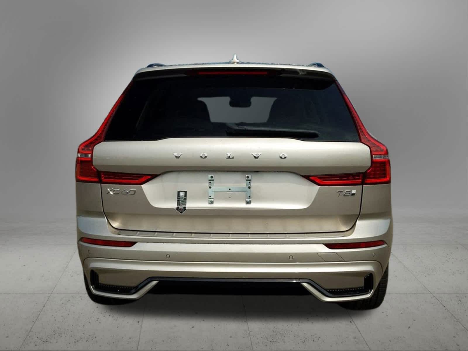 Thumbnail: 2025 Volvo XC60 - 5