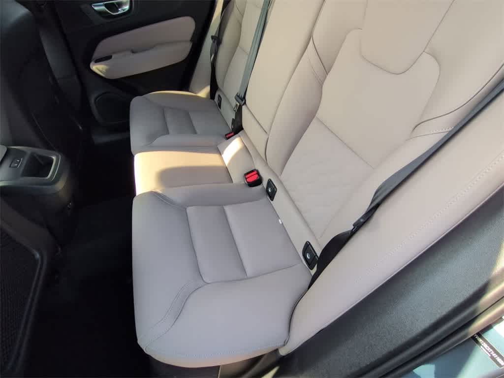 Thumbnail: 2026 Volvo XC60 - 19