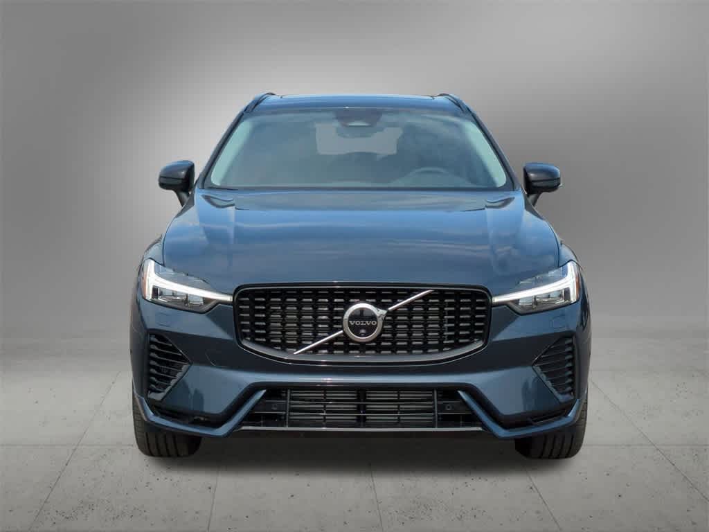 Thumbnail: 2025 Volvo XC60 - 9