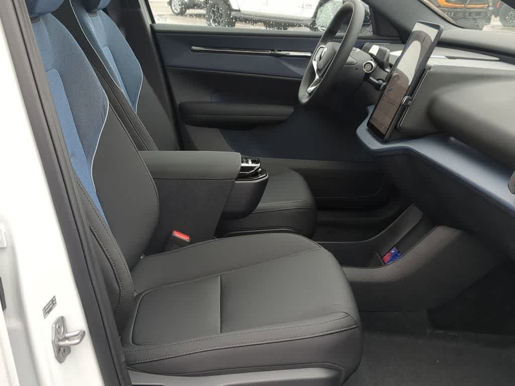 Thumbnail: 2026 Volvo EX30 - 20