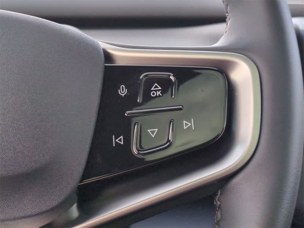 Thumbnail: 2025 Volvo EX30 - 17