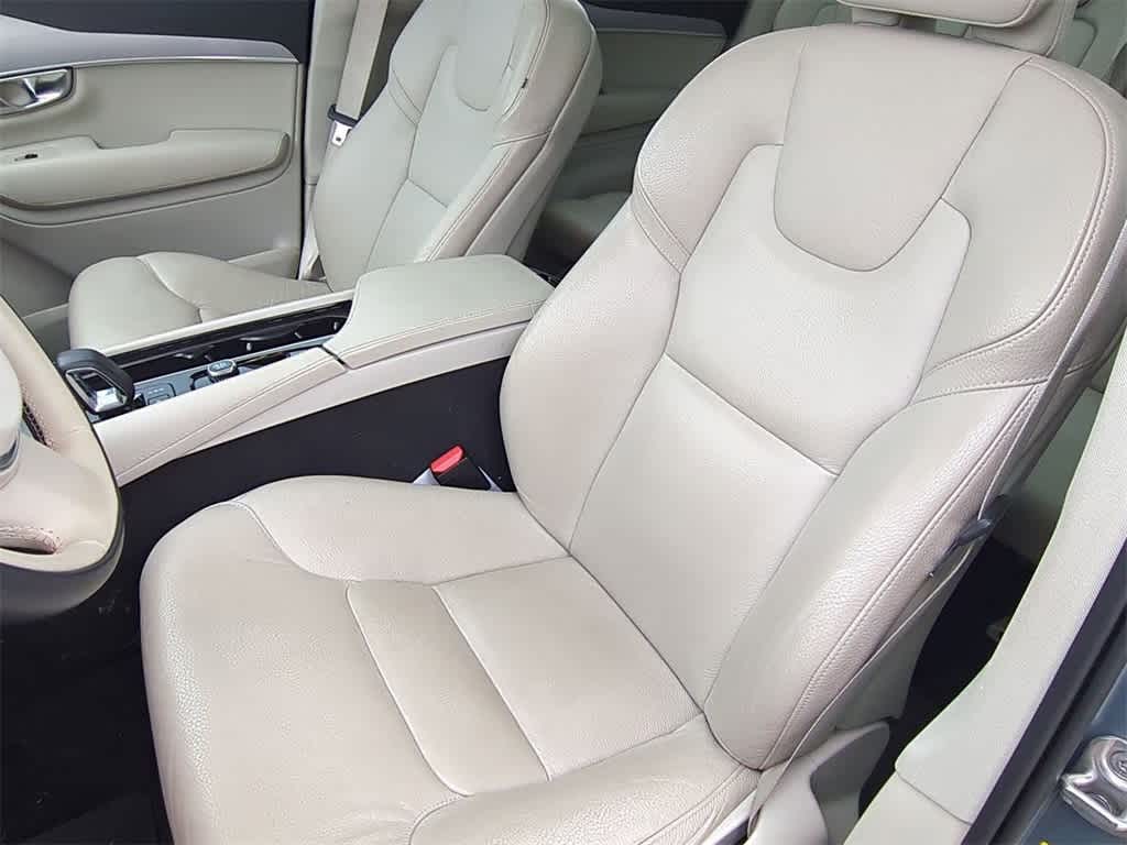 Thumbnail: 2023 Volvo XC90 - 15