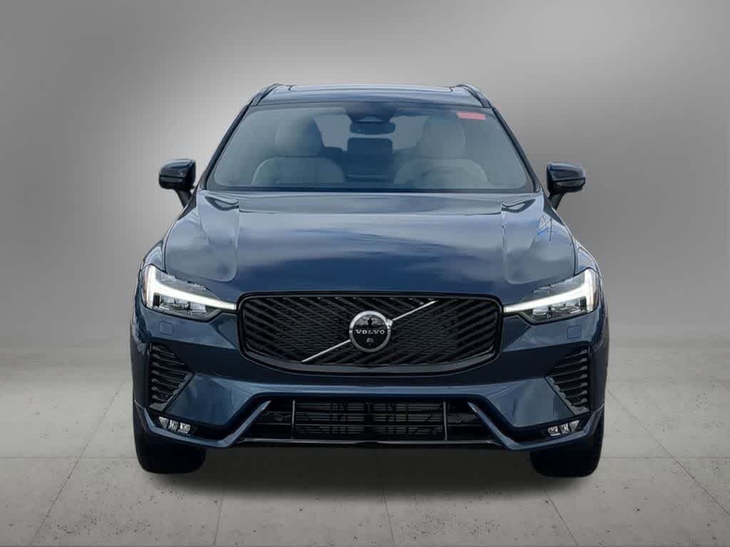 Thumbnail: 2026 Volvo XC60 - 9