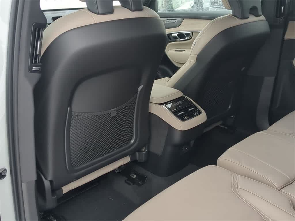 Thumbnail: 2026 Volvo XC90 - 17