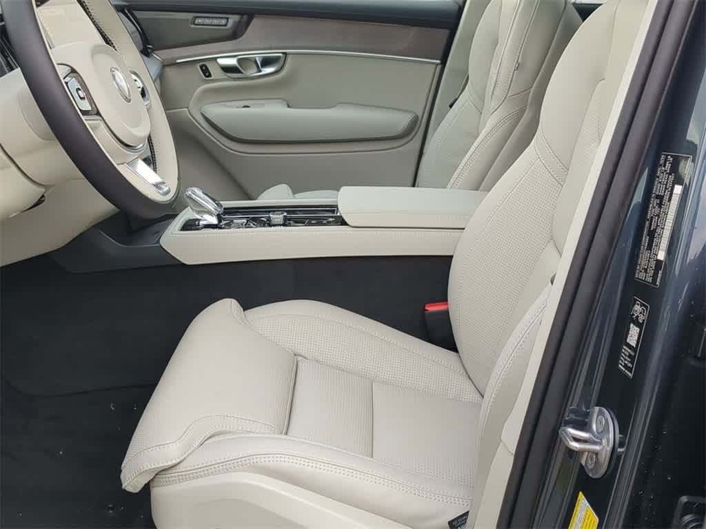 Thumbnail: 2026 Volvo XC90 - 16