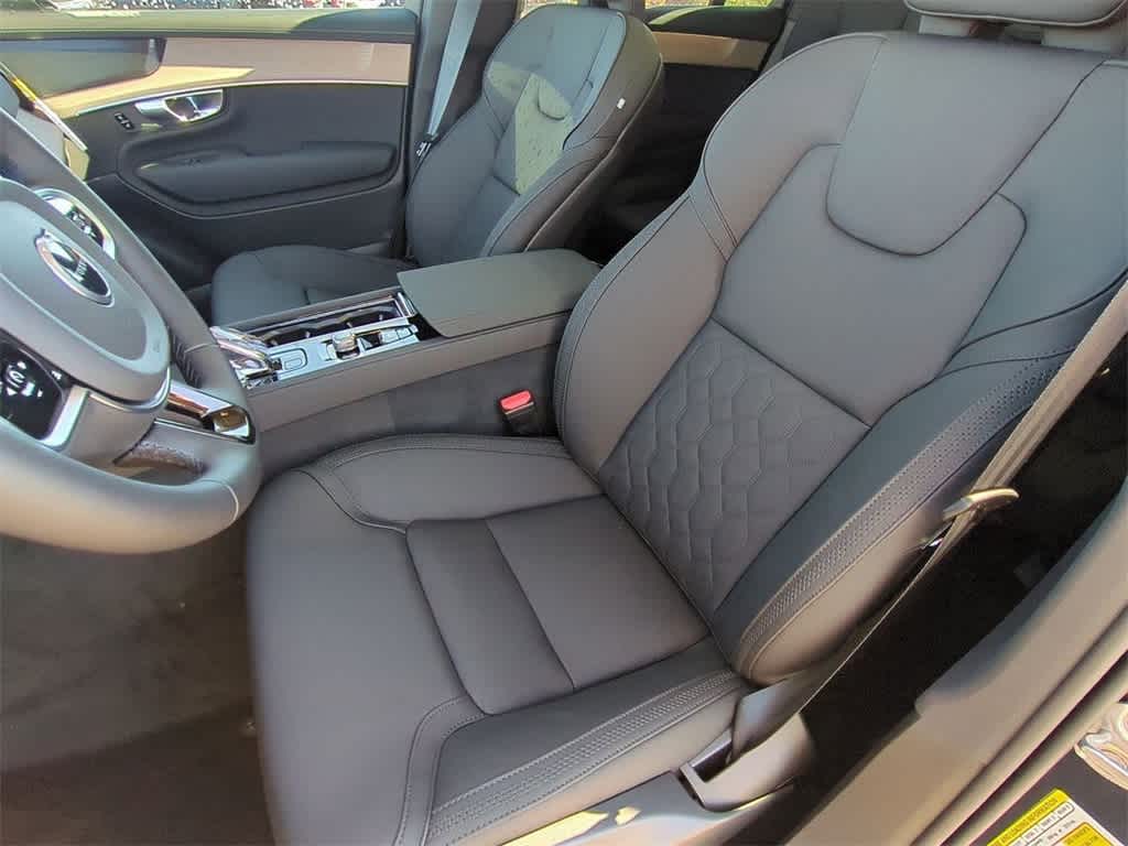Thumbnail: 2026 Volvo XC90 - 14