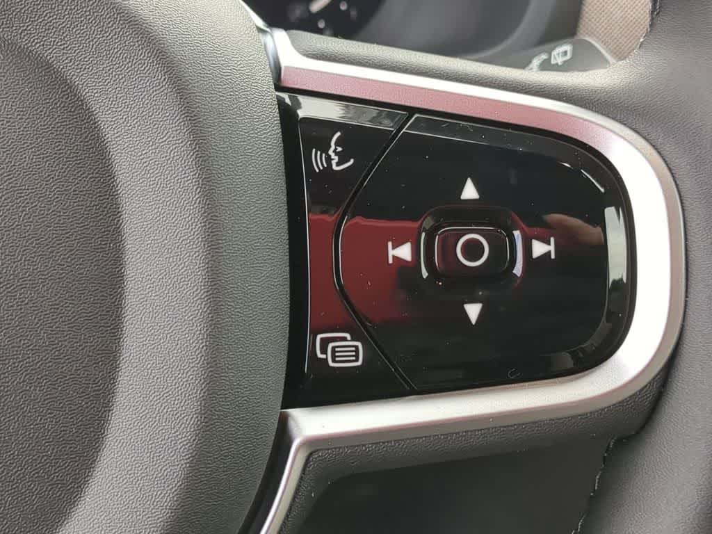 Thumbnail: 2026 Volvo XC90 - 23