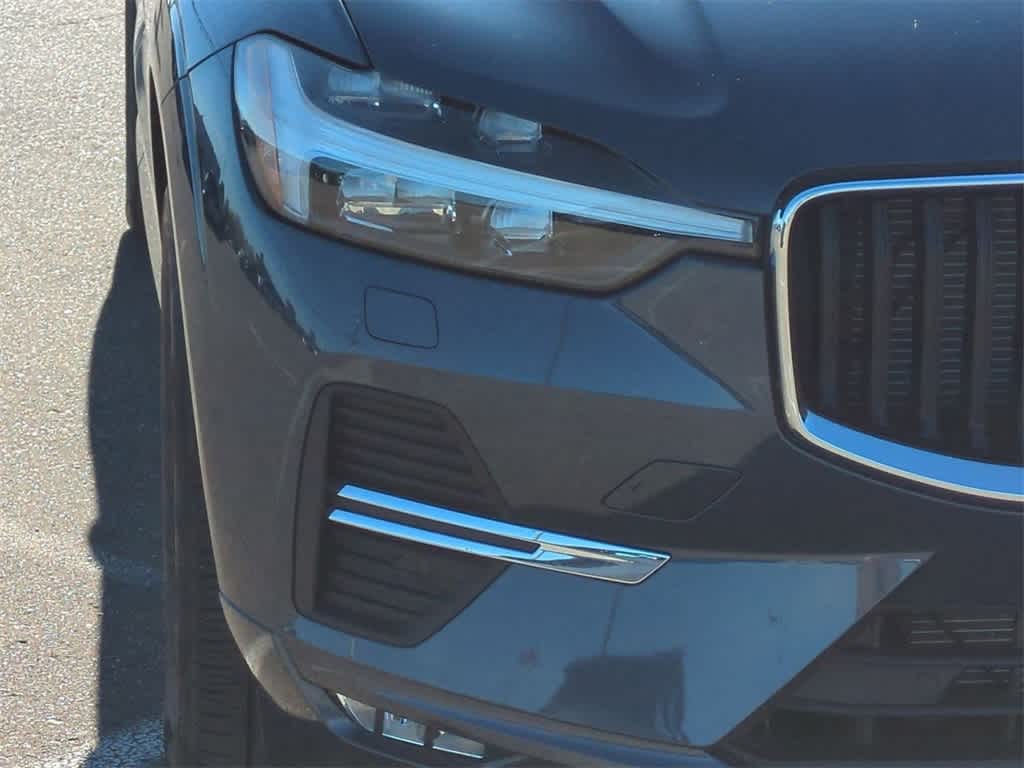 Thumbnail: 2023 Volvo XC60 - 10