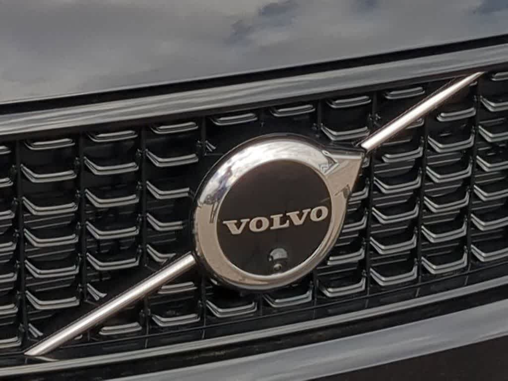 Thumbnail: 2026 Volvo XC40 - 11