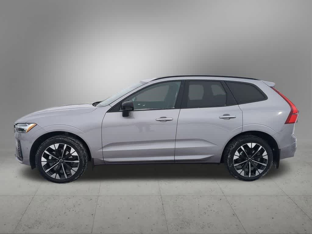 Thumbnail: 2026 Volvo XC60 - 3