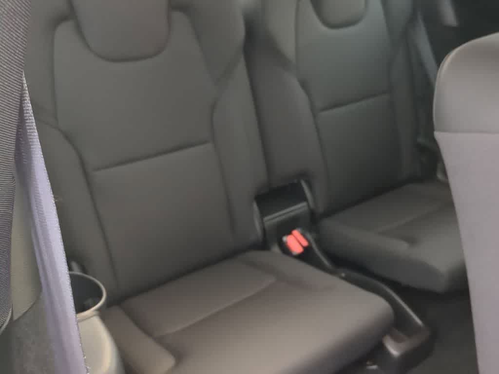 Thumbnail: 2026 Volvo XC90 - 21