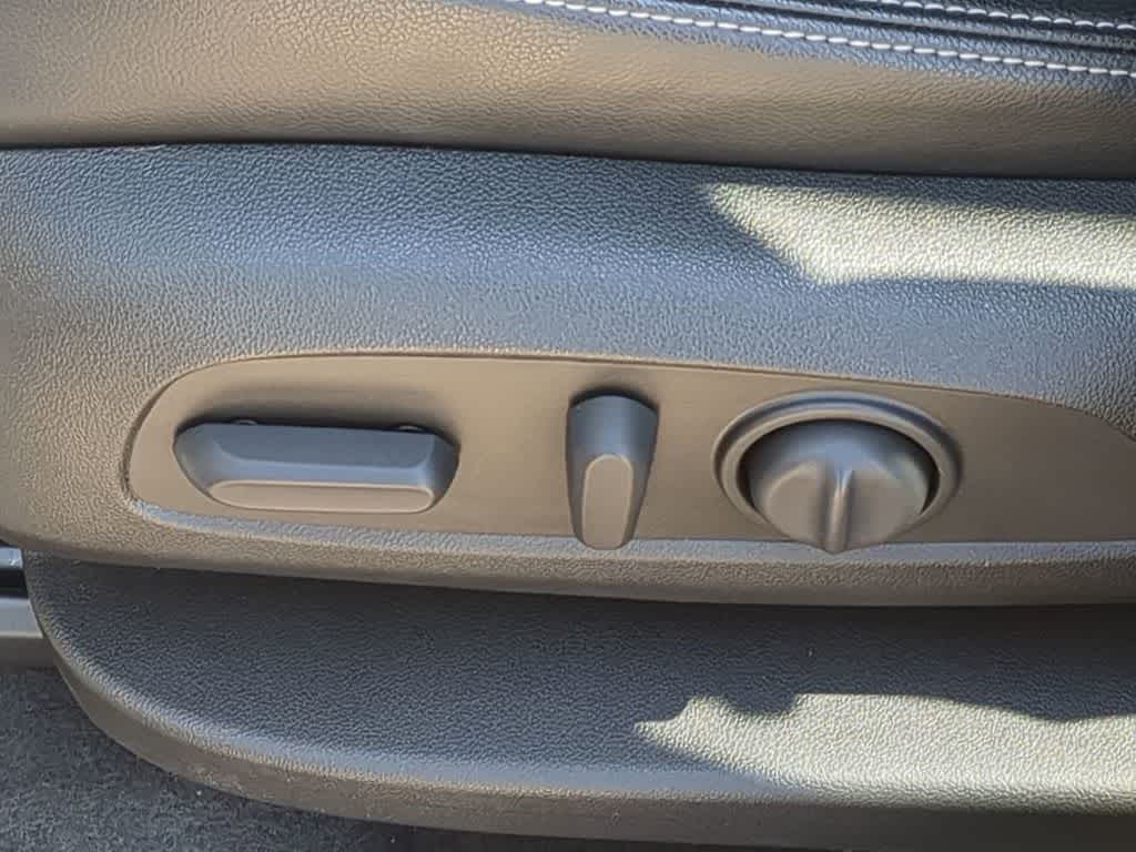 Thumbnail: 2022 GMC Terrain - 16