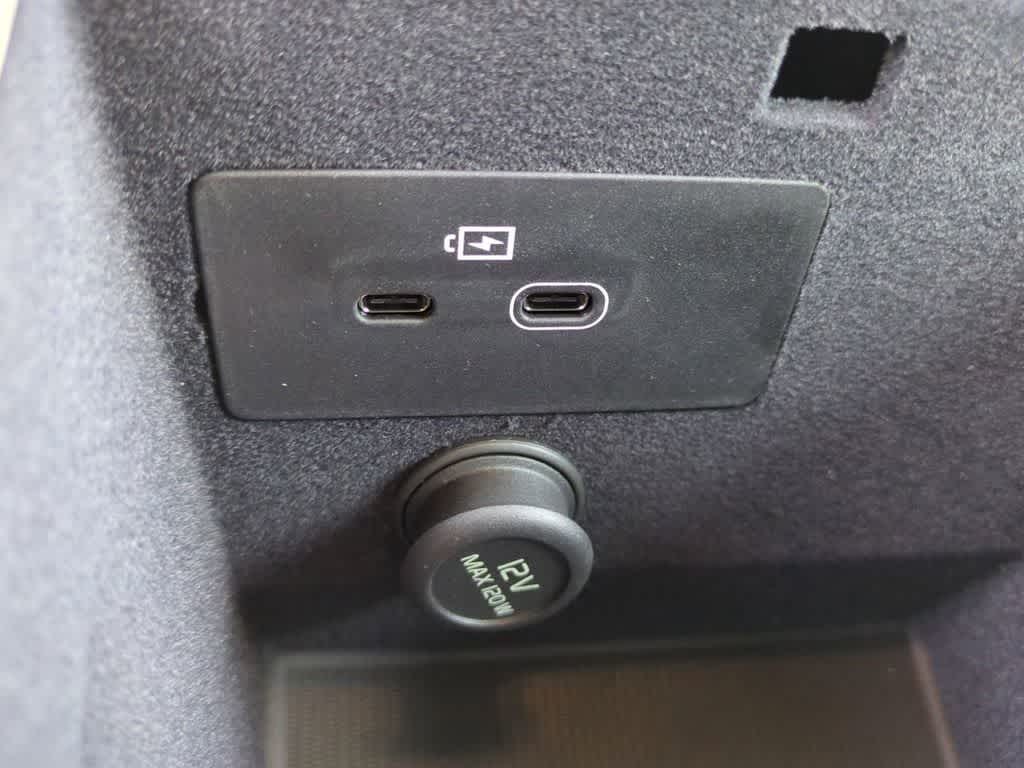 Thumbnail: 2026 Volvo XC90 - 30