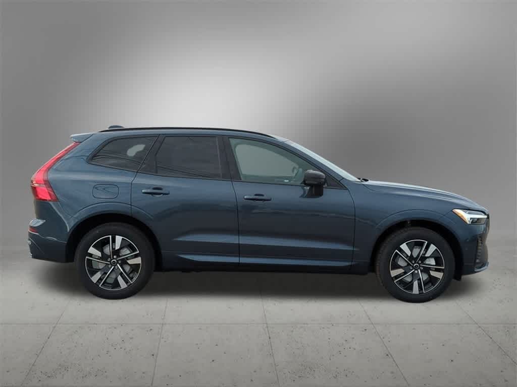 Thumbnail: 2026 Volvo XC60 - 7