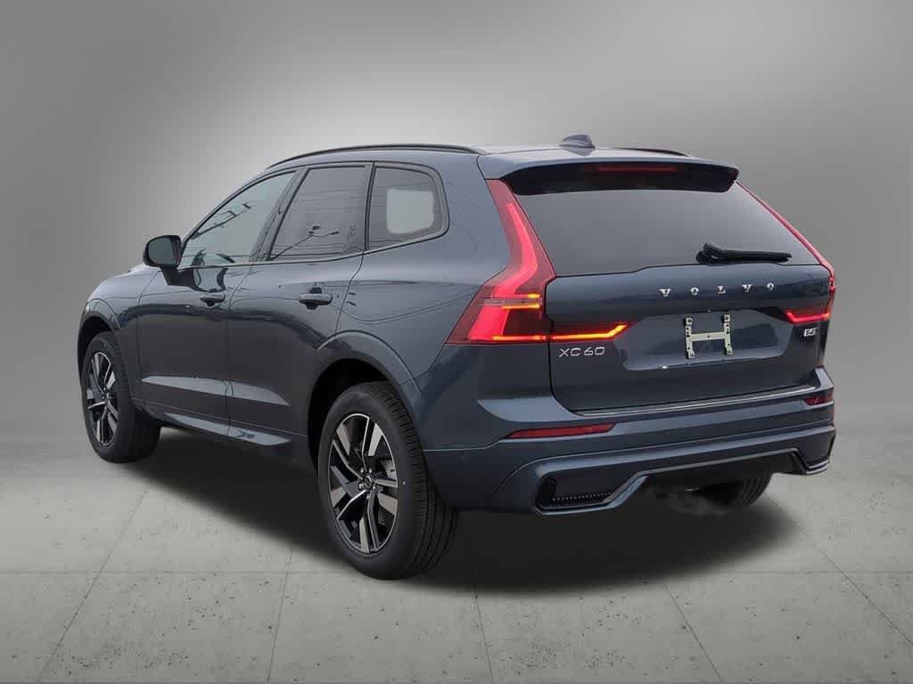 Thumbnail: 2026 Volvo XC60 - 4