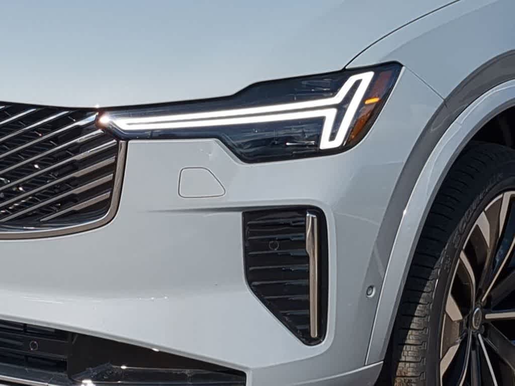 Thumbnail: 2026 Volvo XC90 - 10