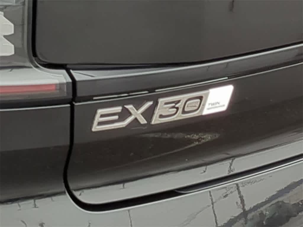 Thumbnail: 2025 Volvo EX30 - 12