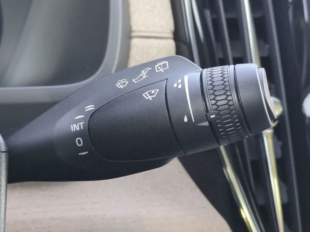 Thumbnail: 2026 Volvo XC90 - 25