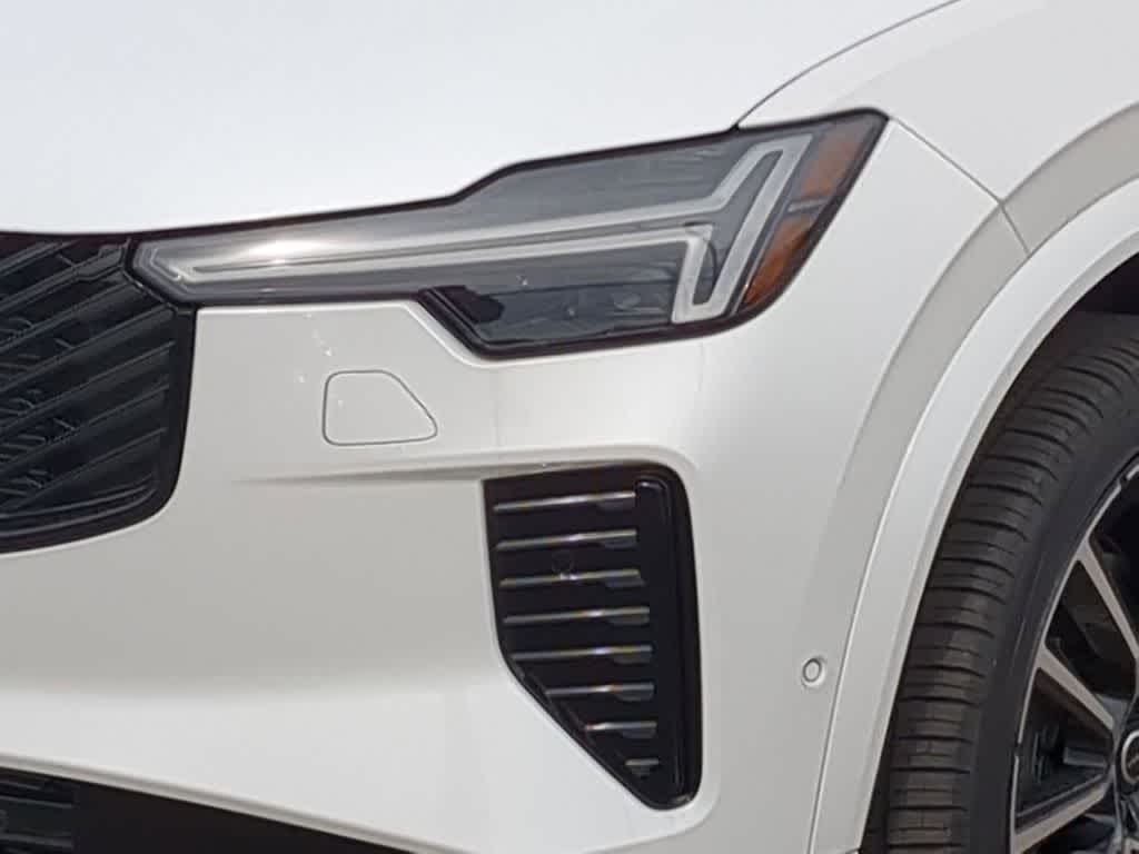 Thumbnail: 2026 Volvo XC90 - 10