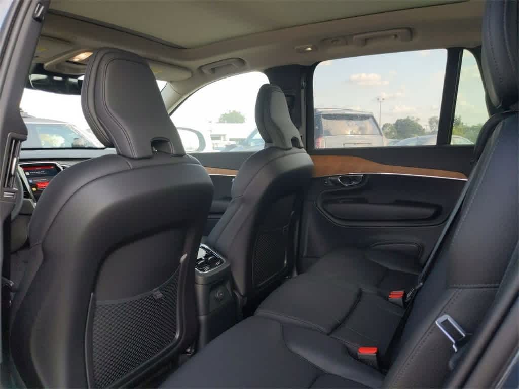 Thumbnail: 2025 Volvo XC90 - 15