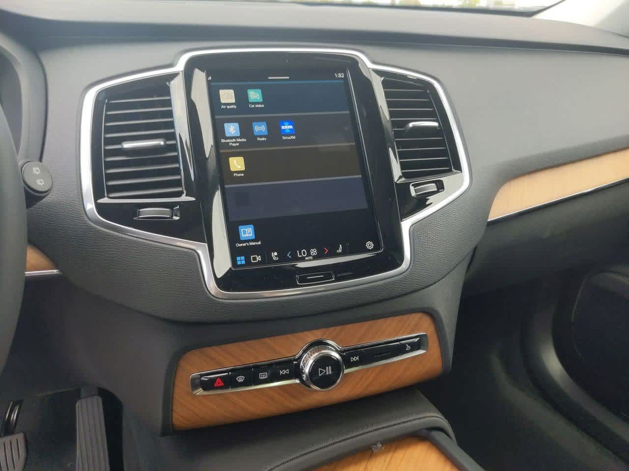 Thumbnail: 2025 Volvo XC90 - 21