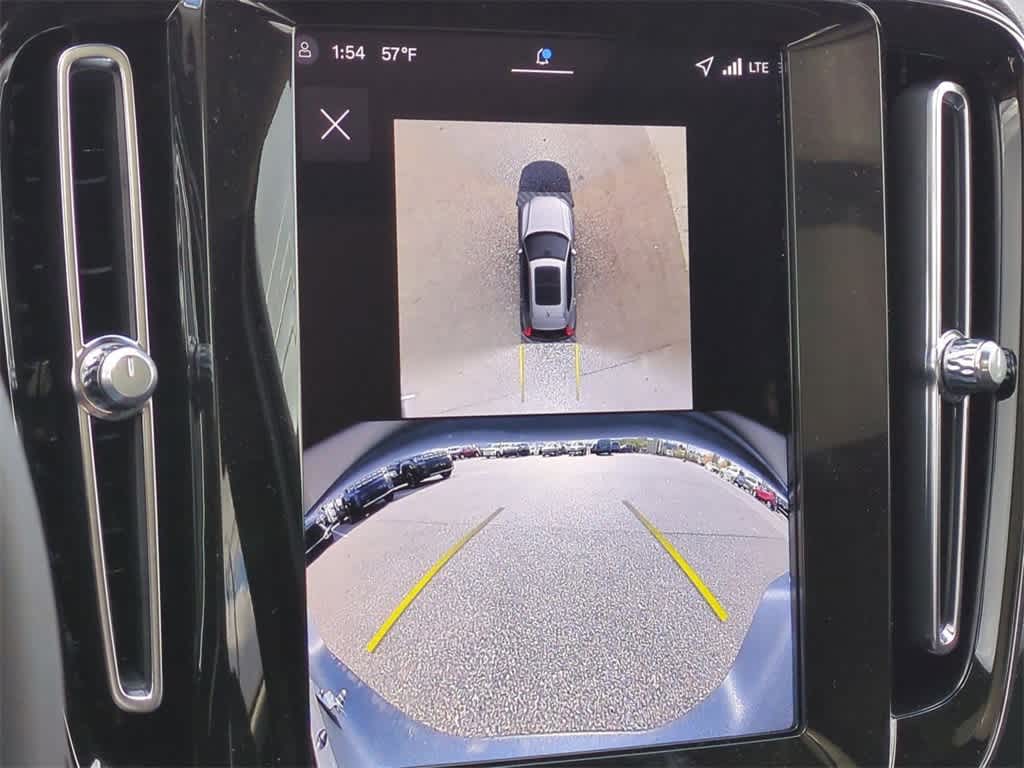 Thumbnail: 2026 Volvo XC40 - 29