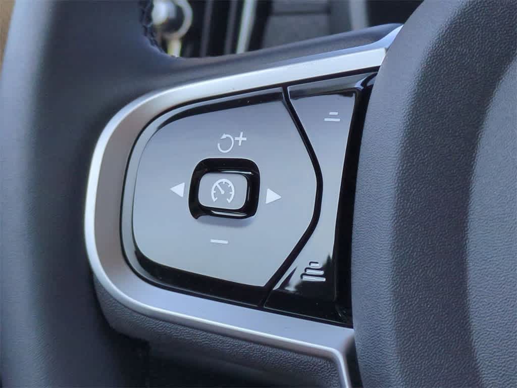 Thumbnail: 2026 Volvo XC90 - 23