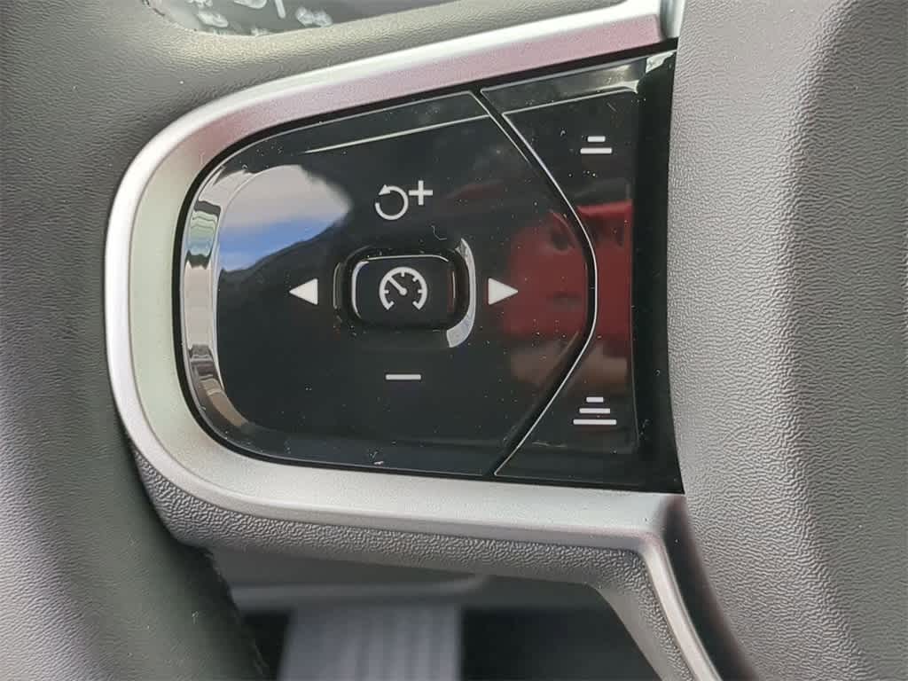 Thumbnail: 2026 Volvo XC90 - 22