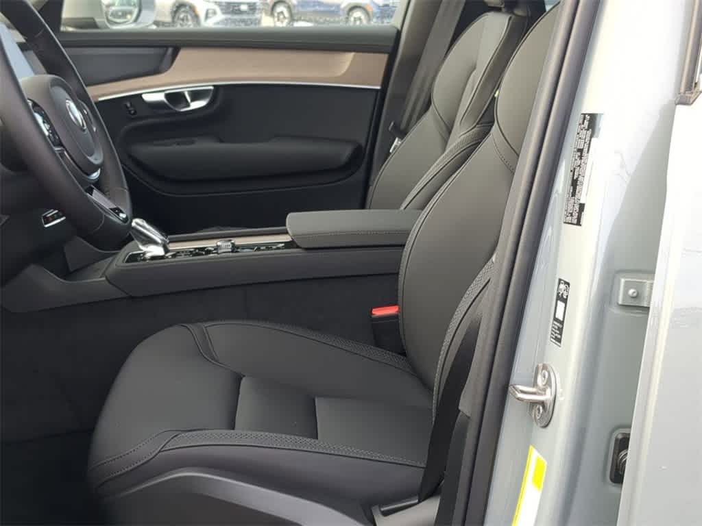 Thumbnail: 2026 Volvo XC90 - 15