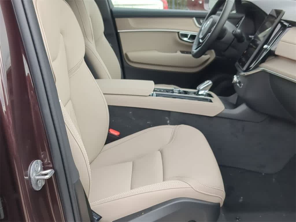 Thumbnail: 2026 Volvo XC90 - 25