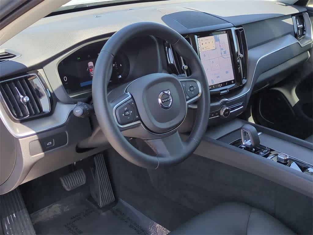 2025 Volvo XC60 B5 Core