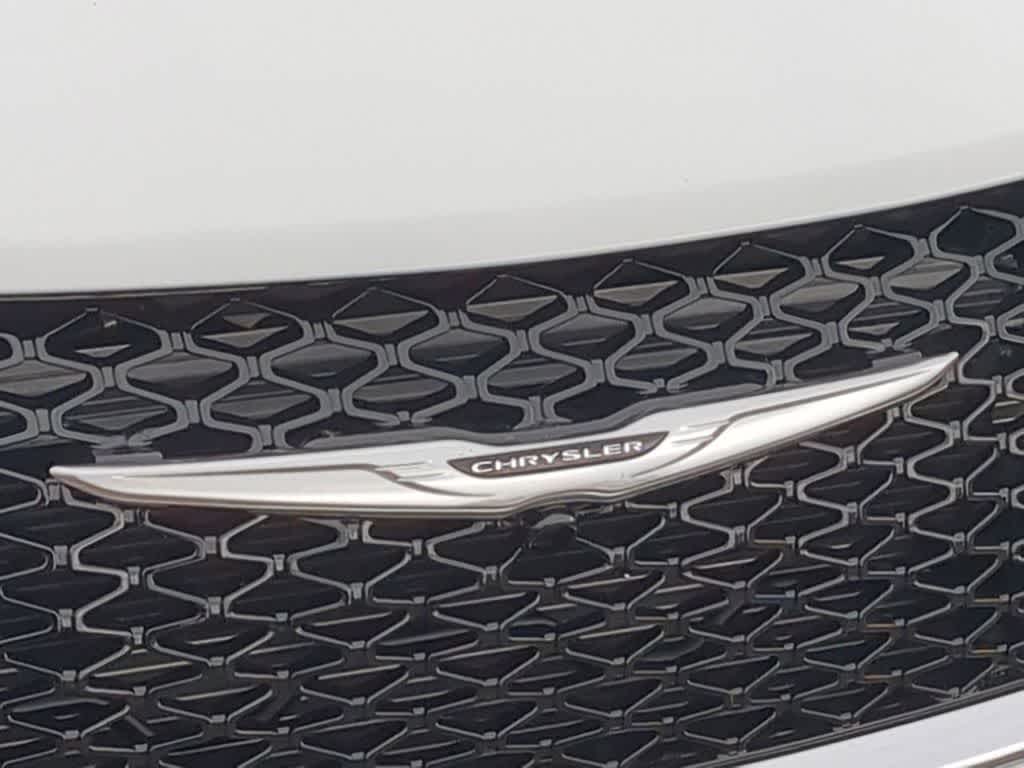 Thumbnail: 2024 Chrysler Pacifica - 11