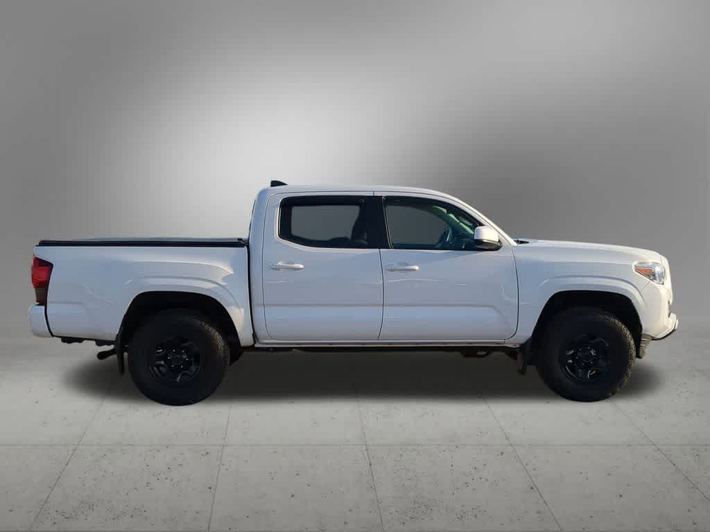 Thumbnail: 2019 Toyota Tacoma - 7