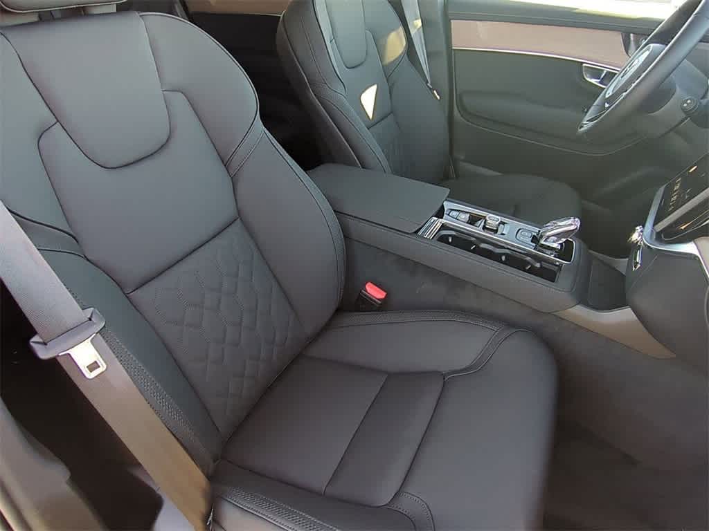 Thumbnail: 2026 Volvo XC90 - 21