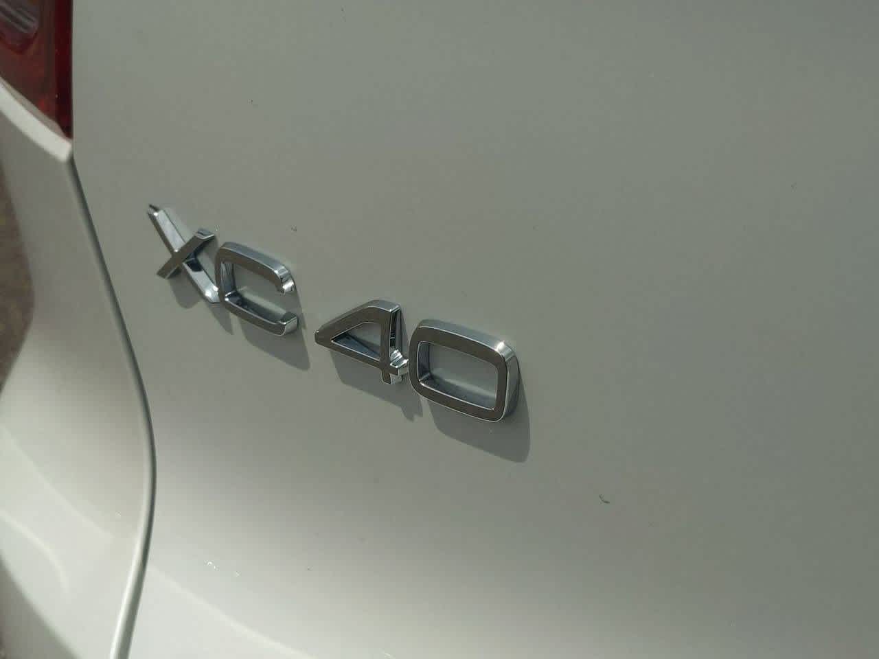 Thumbnail: 2025 Volvo XC40 - 11