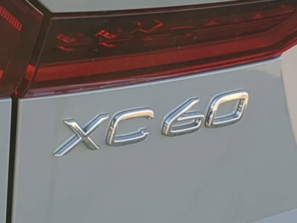 Thumbnail: 2026 Volvo XC60 - 12