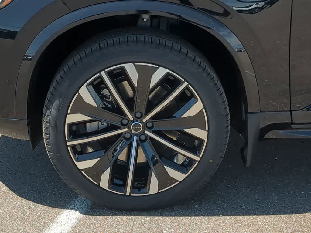 Thumbnail: 2026 Volvo XC90 - 13