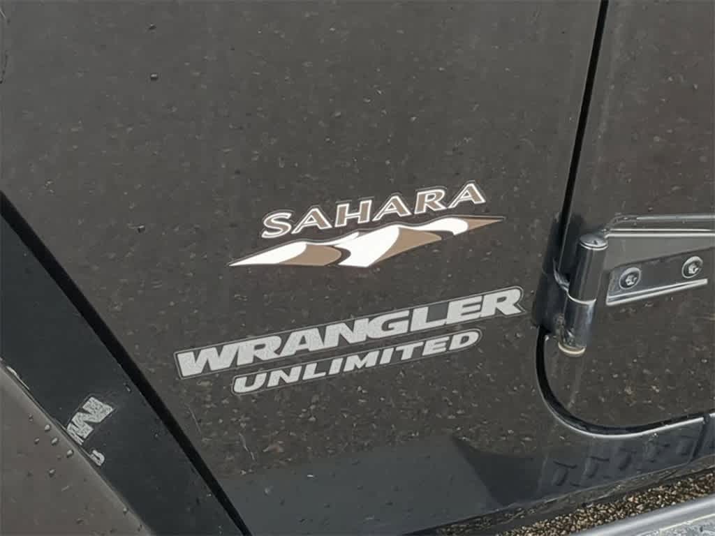 Thumbnail: 2017 Jeep Wrangler - 12