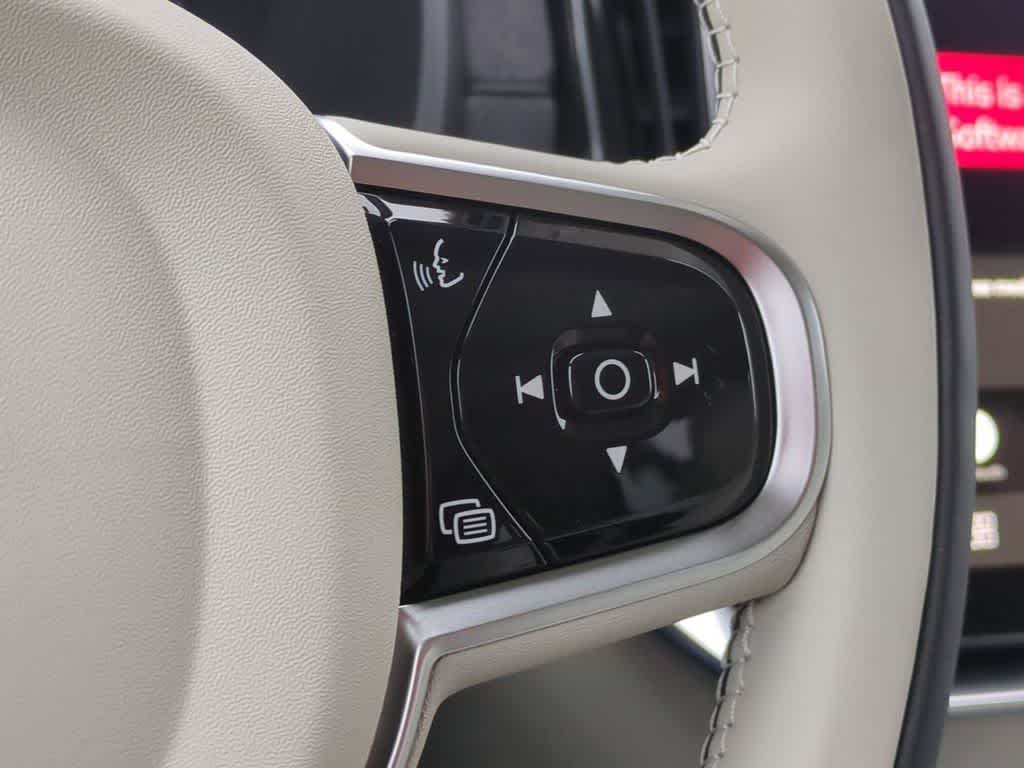 Thumbnail: 2026 Volvo XC90 - 24