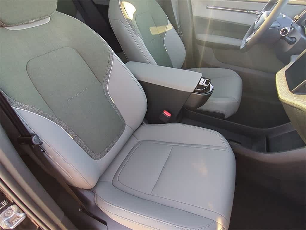 Thumbnail: 2025 Volvo EX30 - 21