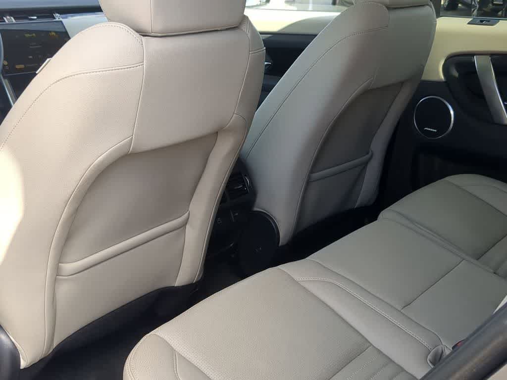 Thumbnail: 2024 Land Rover Discovery Sport - 17