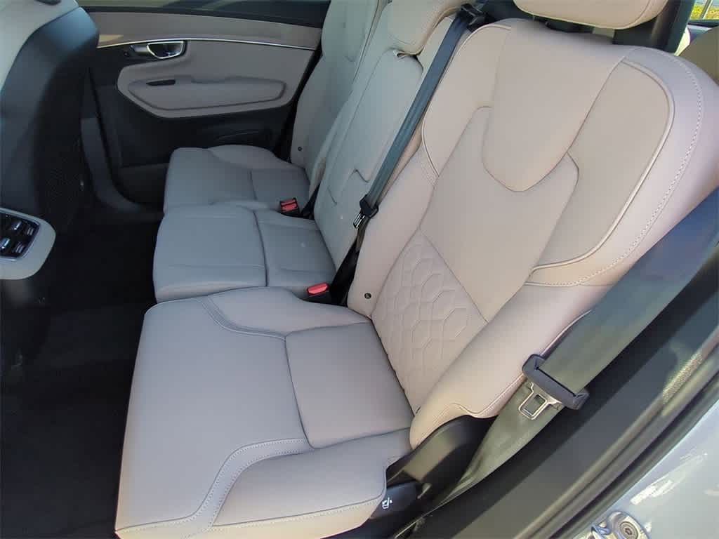 Thumbnail: 2026 Volvo XC90 - 18