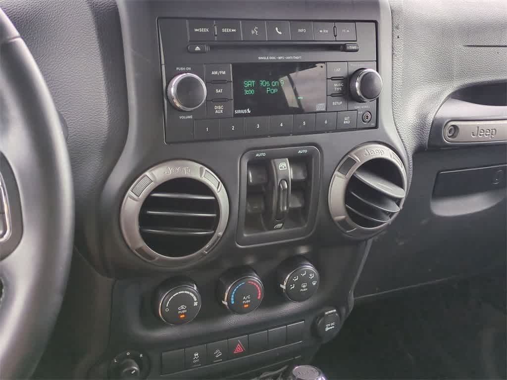 Thumbnail: 2017 Jeep Wrangler - 26