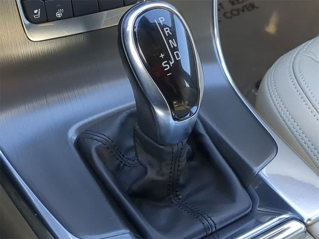 Thumbnail: 2014 Volvo S60 - 27