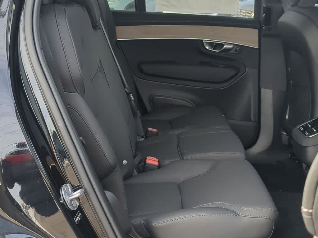 Thumbnail: 2026 Volvo XC90 - 19